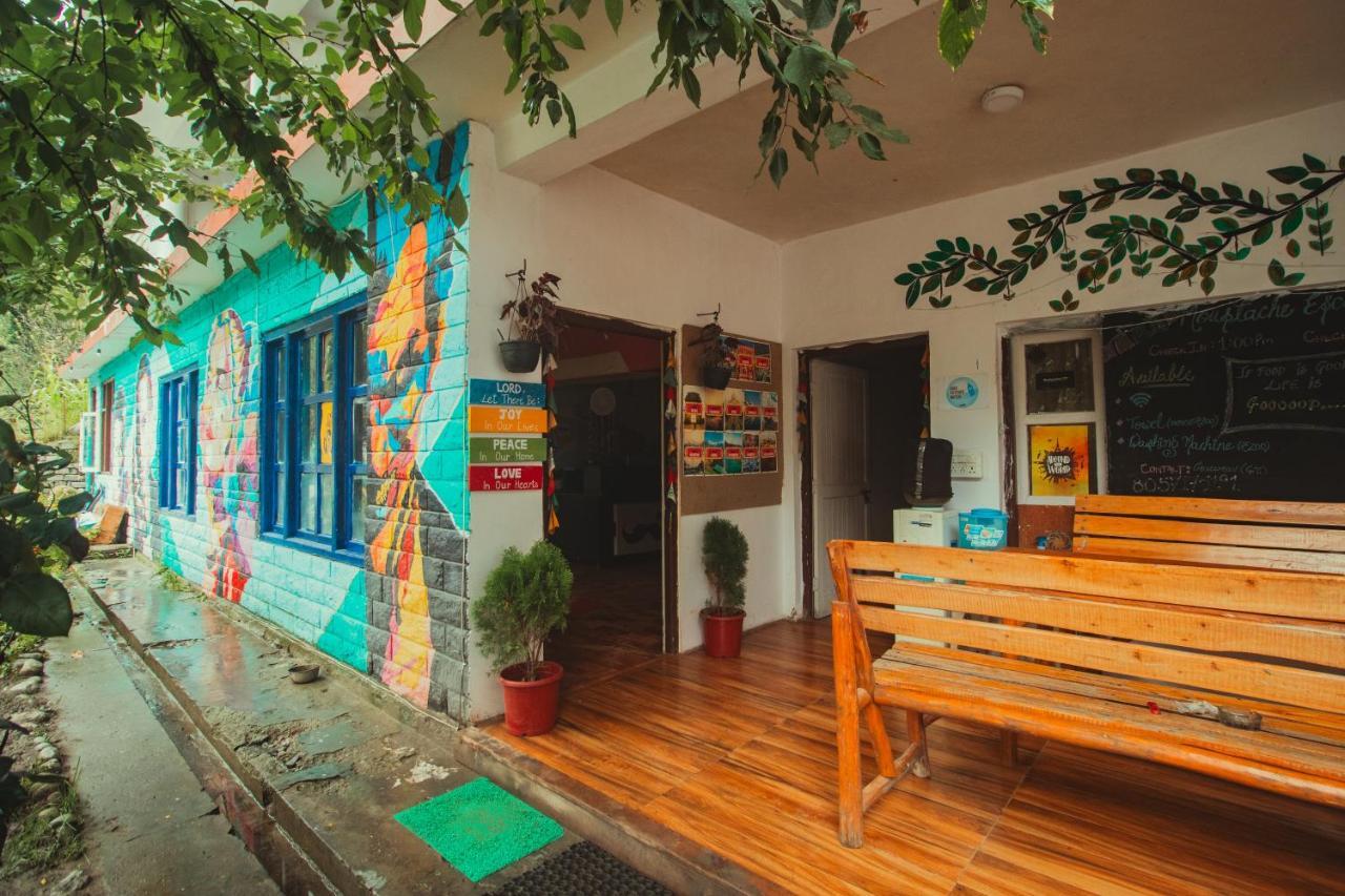 Hostel Moustache Manali Exterior foto