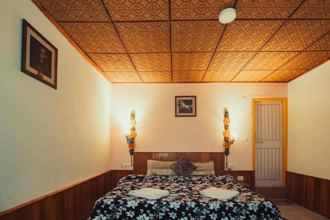 Hostel Moustache Manali Exterior foto